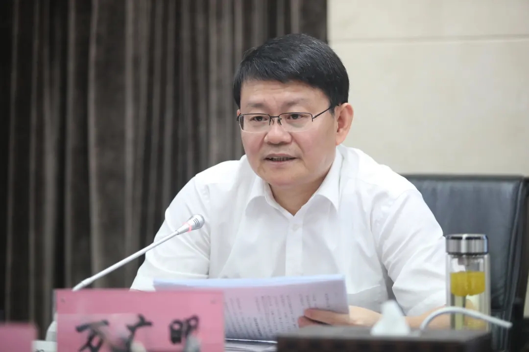 万广明在南昌城市(中国)网站首页集团调研